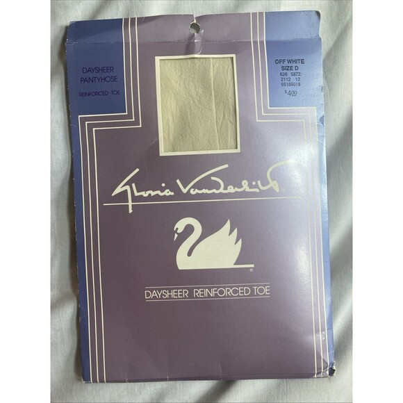 1 Pair Gloria Vanderbilt Pantyhose Size D Daysheer Hose Off White - Picture 1 of 2